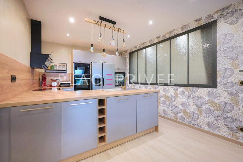 Appartement - 64 m² - 3 pièces