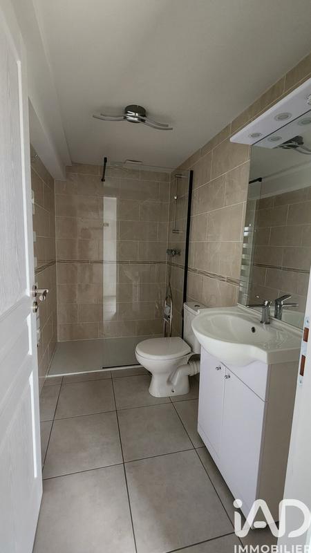 Maison - 235 m² - 10 pièces