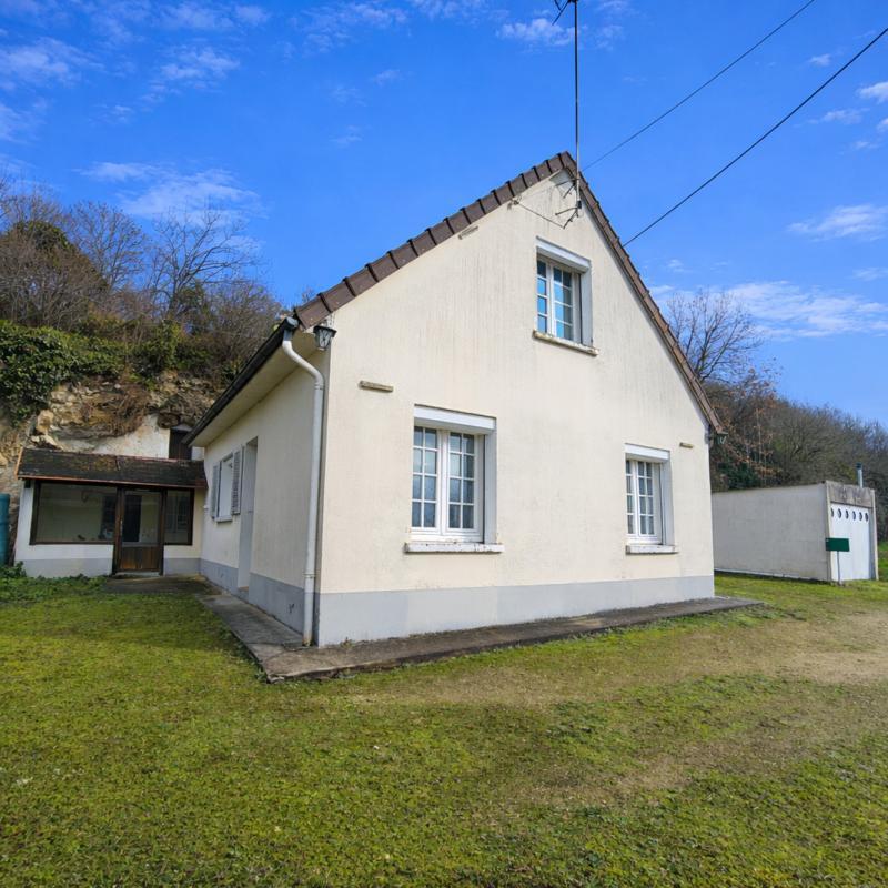 Maison - 90 m² - 5 pièces
