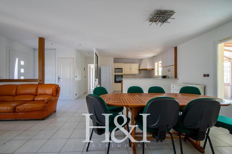 Propriété - 110 m² - 5 pièces