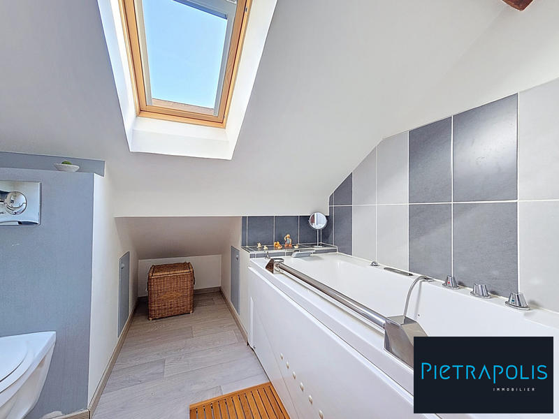 Maison - 106 m² - 5 pièces