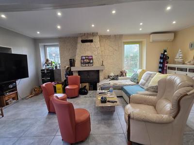 Maison - 94 m² - 4 pièces