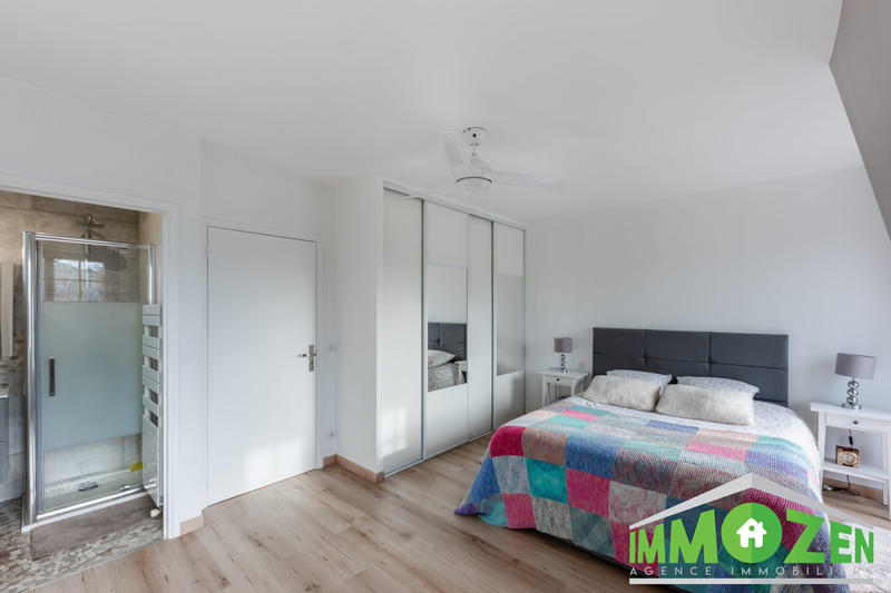 Maison - 165 m² - 8 pièces