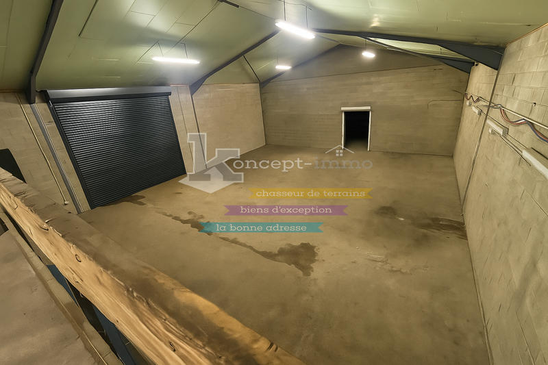 Local commercial - 354 m²