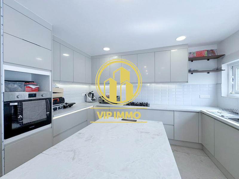 Maison - 122 m² - 5 pièces