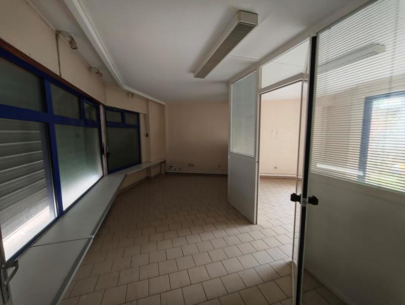 Bureau - 80 m² - 3 pièces