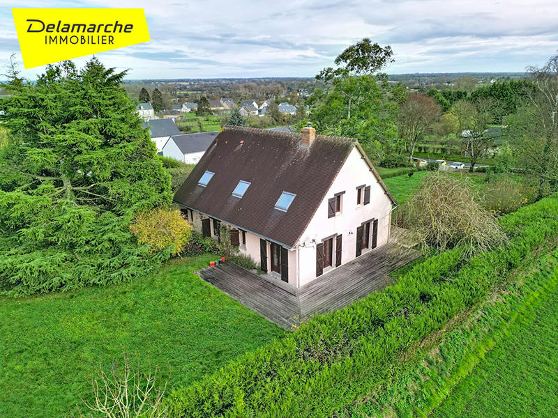 Maison - 195 m² - 9 pièces