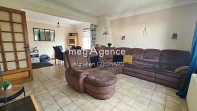 Maison - 103 m² - 7 pièces