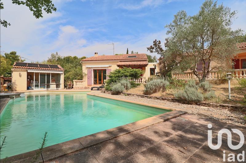 Maison - 185 m² - 5 pièces