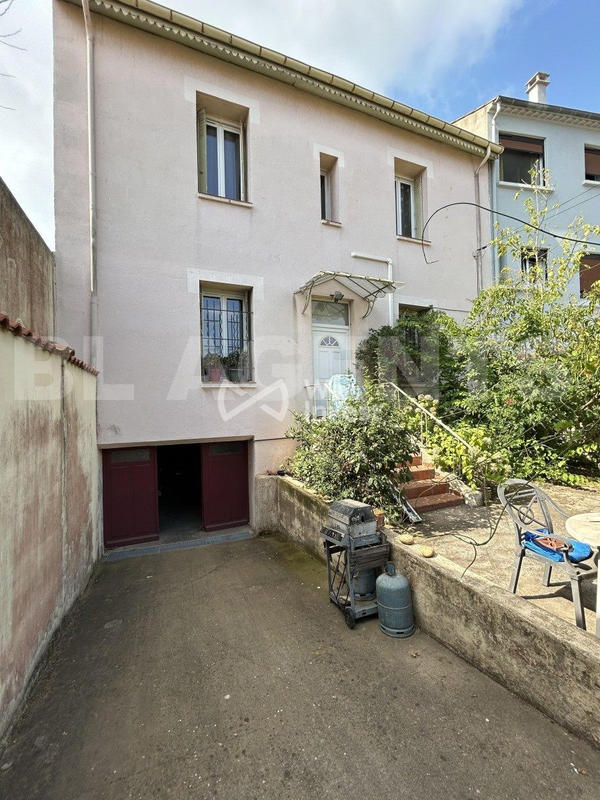 Villa - 200 m² - 6 pièces