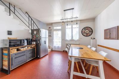 Maison - 237 m² - 7 pièces