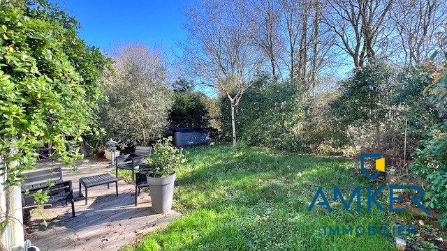 Maison - 139 m² - 6 pièces