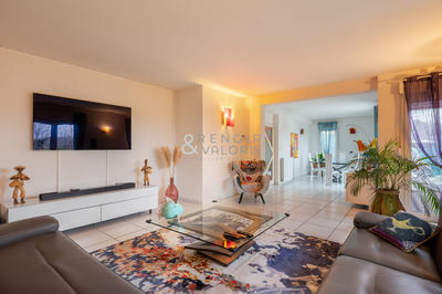 Maison - 195 m² - 7 pièces