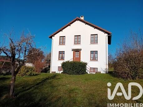 Maison - 99 m² - 5 pièces