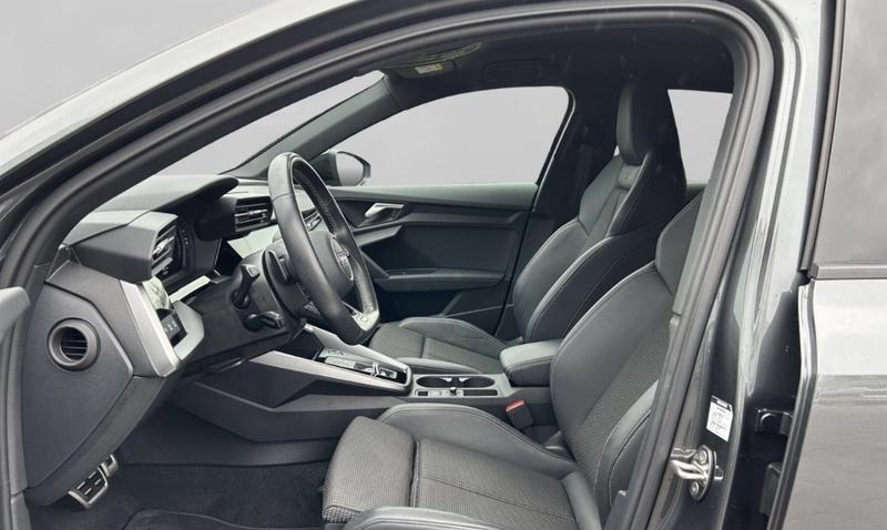 Audi A3 sportback 45 TFSIe 245 s-Line Hybride Rechargeable / B&amp;O Regulateur de Distance Janntes 18