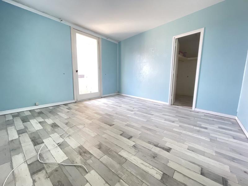 Appartement - 94 m² - 5 pièces