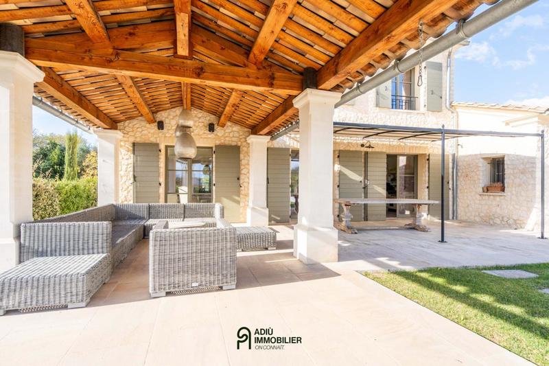 Maison en pierre - 157 m² - 6 pièces