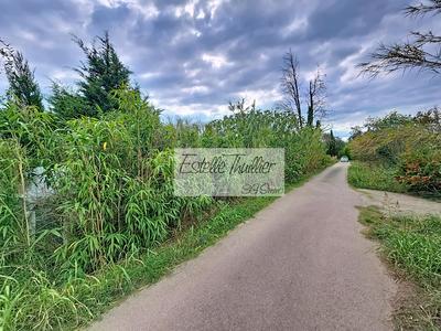 Terrain agricole - 1 765 m²