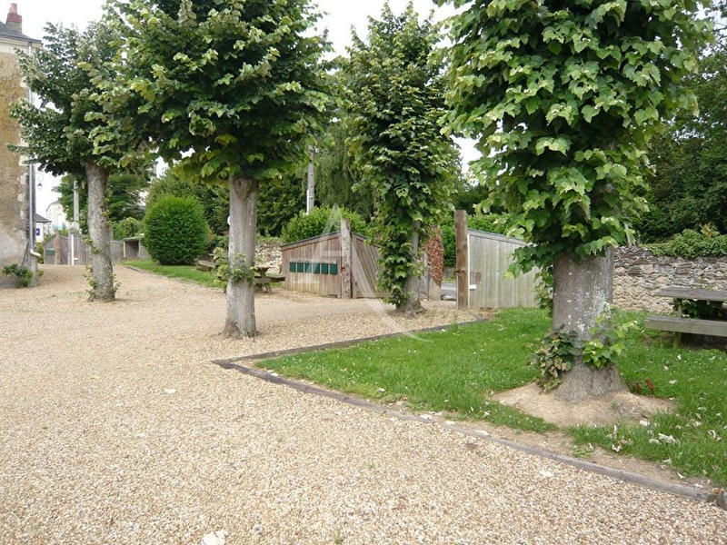 Immeuble - 33 pièces