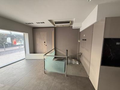 Local commercial - 130 m²