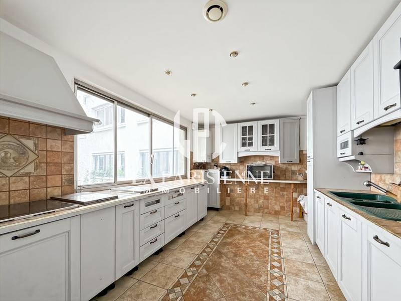 Appartement - 131 m² - 5 pièces