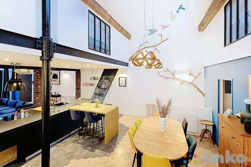 Loft - 229 m² - 5 pièces