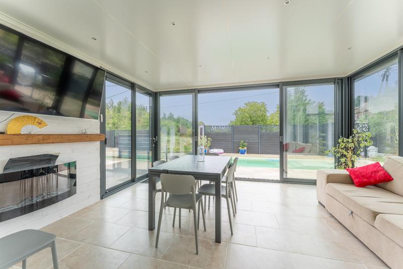 Maison - 187 m² - 9 pièces