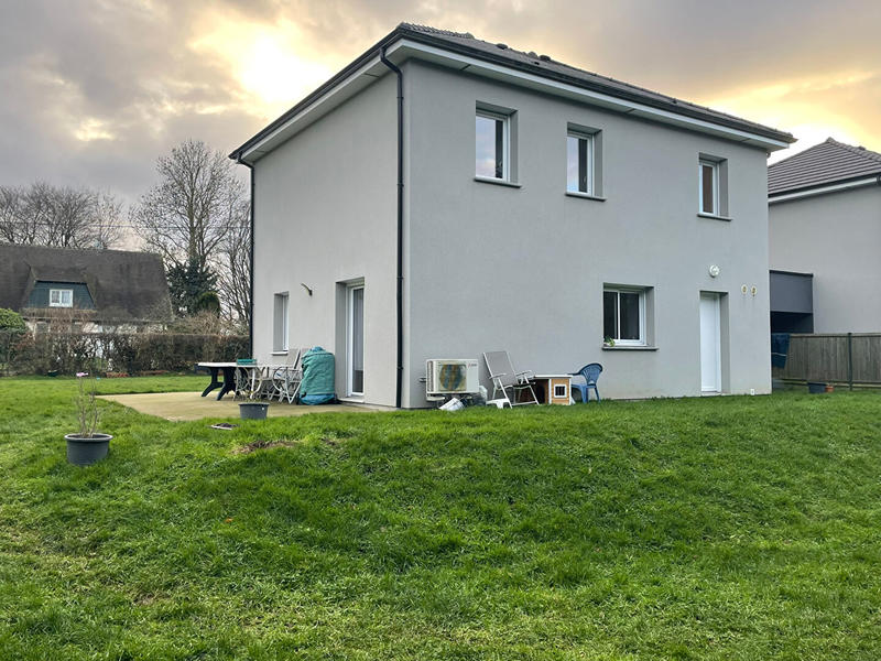 Maison - 102 m² - 6 pièces