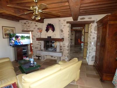 Maison - 133 m² - 8 pièces