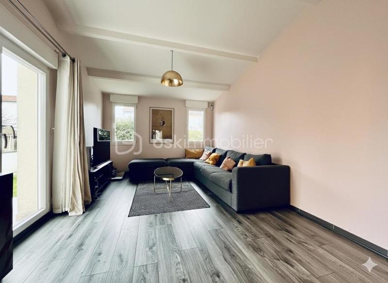 Maison - 80 m² - 4 pièces