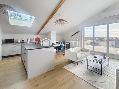 Appartement - 85 m² - 4 pièces