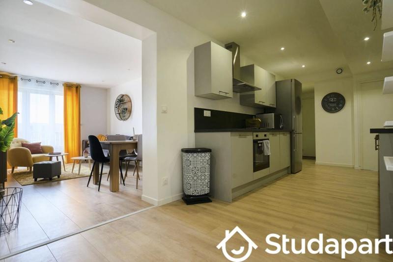 Chambre - 110 m² - 1 pièce