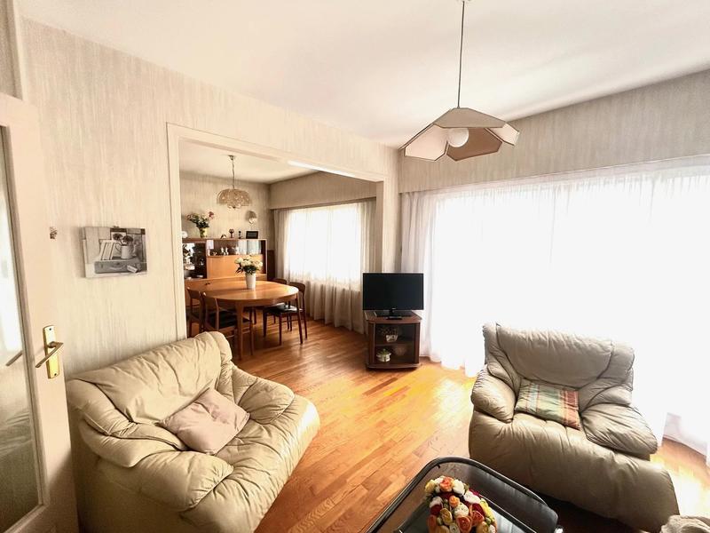 Maison - 89 m² - 5 pièces