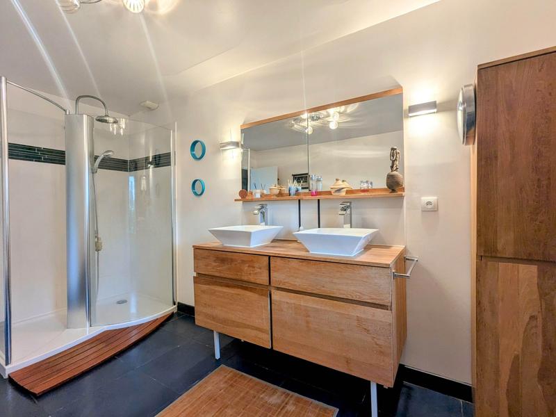 Maison ancienne - 186 m² - 8 pièces