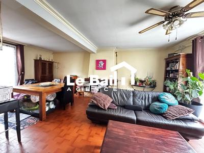 Maison - 102 m² - 5 pièces