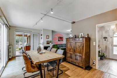 Maison - 166 m² - 6 pièces