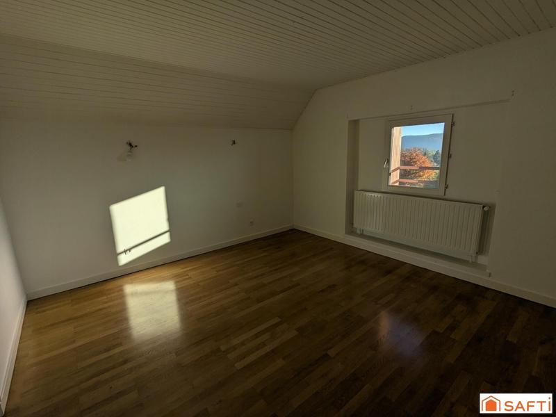 Maison - 196 m² - 7 pièces