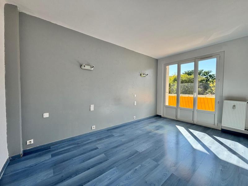 Appartement - 100 m² - 5 pièces