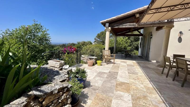 Villa - 210 m² - 7 pièces