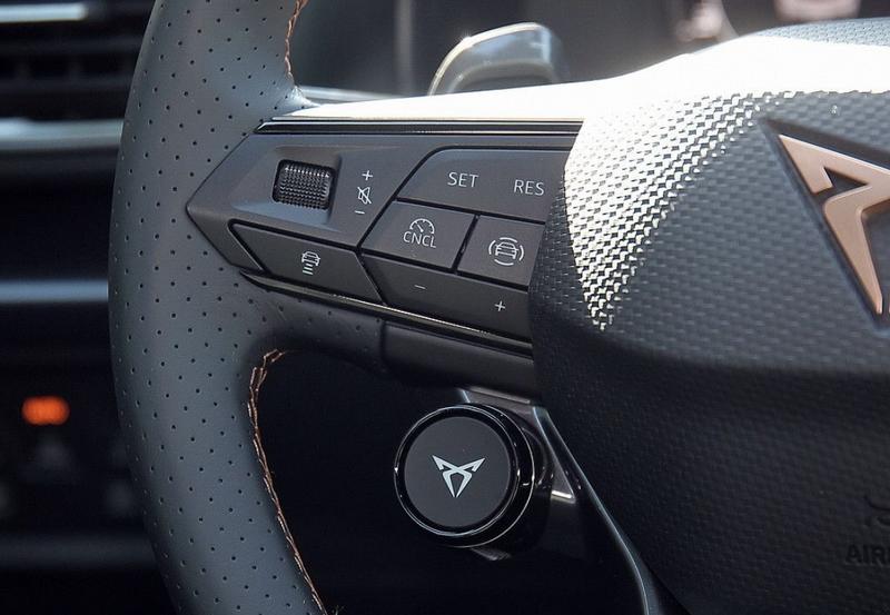 Cupra Formentor Vz Extreme 272 Hybride Rechargeable / Sieges Elec à Memoire Coffre Camera 360