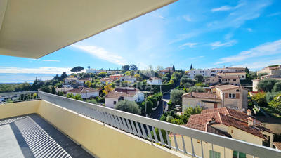 Appartement - 76 m² - 4 pièces