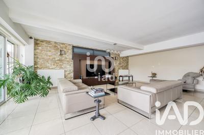 Appartement - 263 m² - 7 pièces