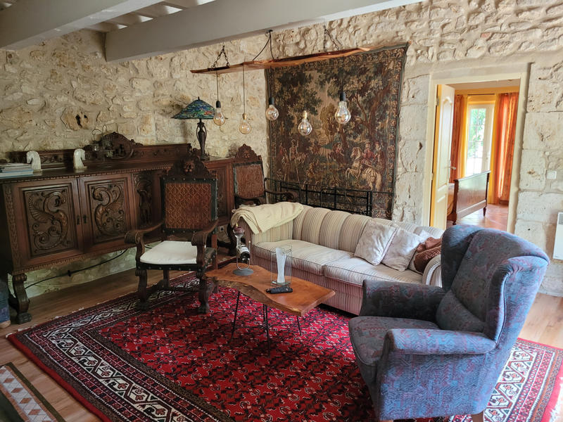 Maison - 474 m² - 16 pièces