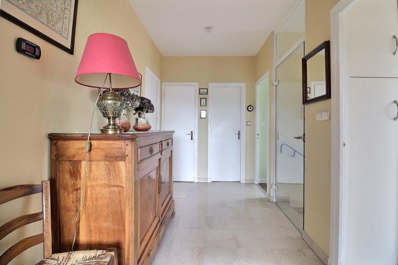 Maison traditionnelle - 140 m² - 7 pièces