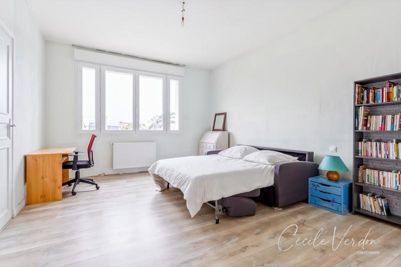 Maison de ville - 250 m² - 11 pièces