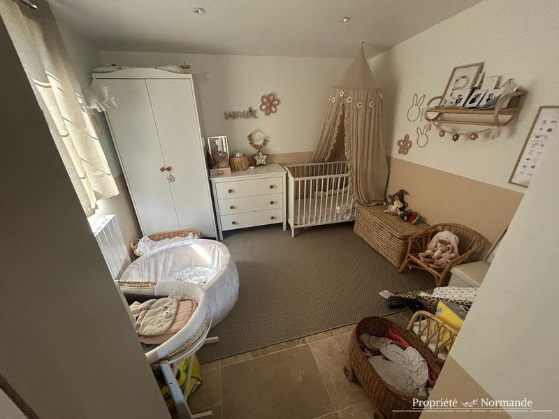 Maison - 215 m² - 8 pièces