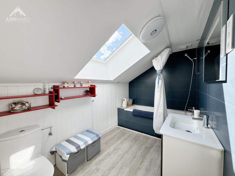 Maison - 198 m² - 5 pièces