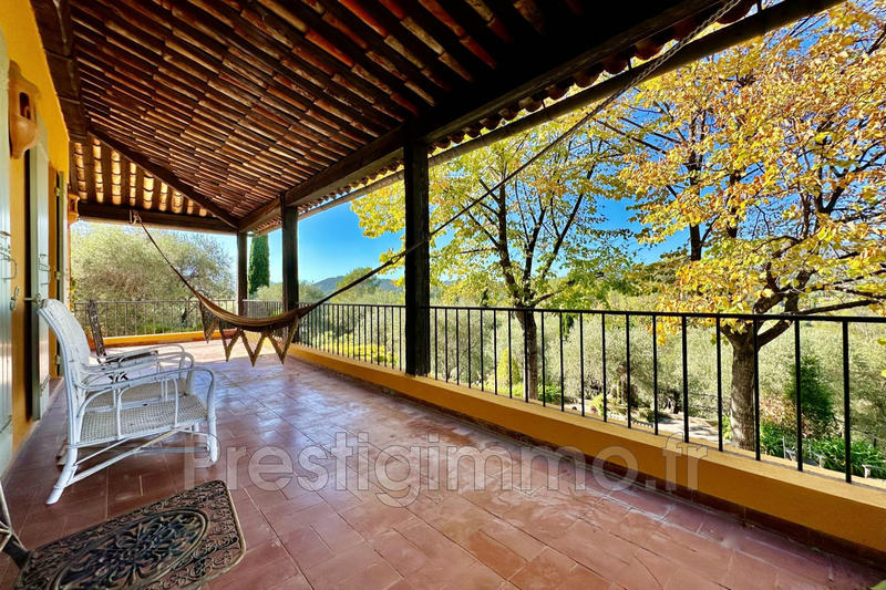 Demeure - 295 m² - 6 pièces