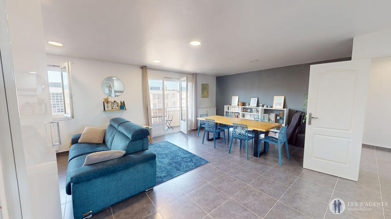 Appartement - 94 m² - 5 pièces