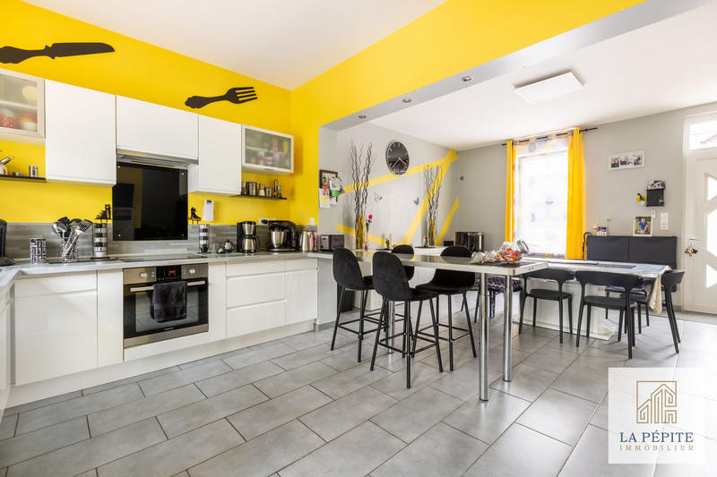 Maison - 133 m² - 5 pièces